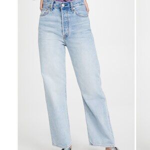 Levi's | Ribcage Straight Ankle in Middle Road | Size 25